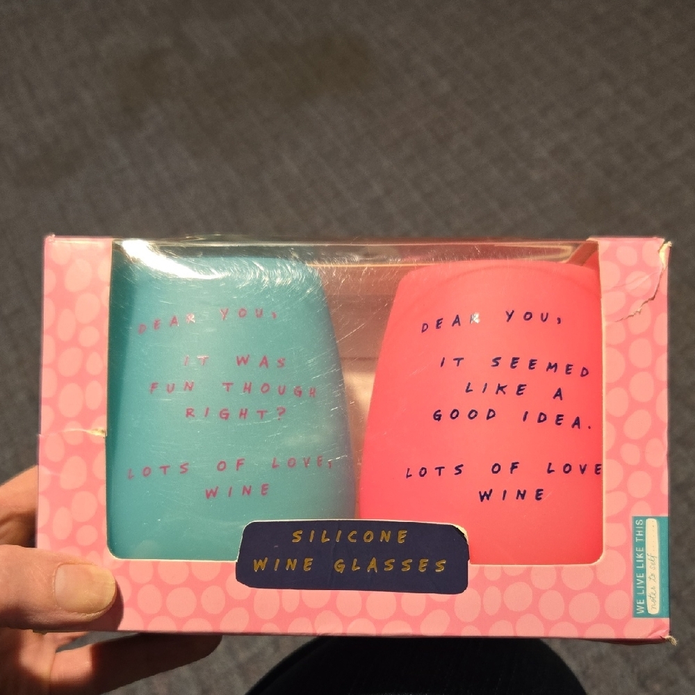 Silicone Wine Glasses Set - Blue and Pink Opened But Never Used.